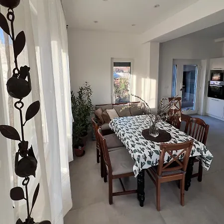Eva Pihenohaz Tiszafoeldvar Ferienhaus