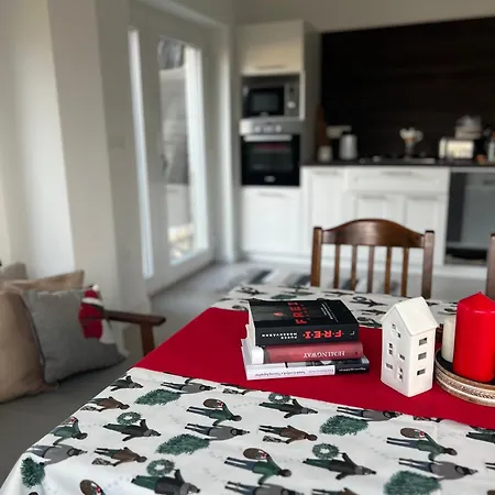 Eva Pihenohaz Tiszafoeldvar Holiday home