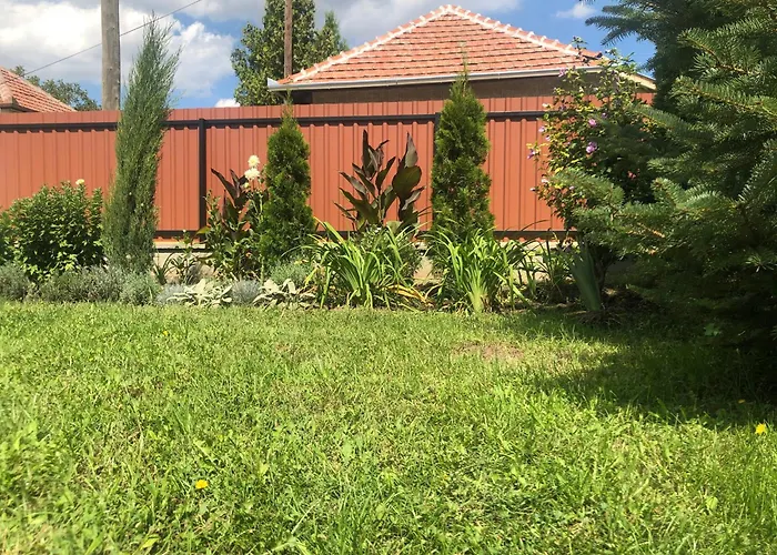 בית נופש Eva Pihenohaz Tiszafoeldvar