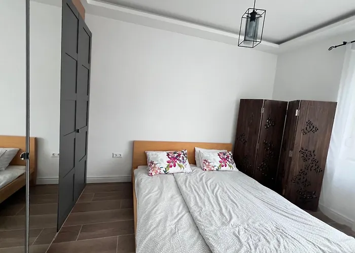 Eva Pihenohaz Tiszafoeldvar בית נופש Tiszafoldvar