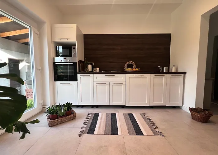 Eva Pihenohaz Tiszafoeldvar בית נופש *