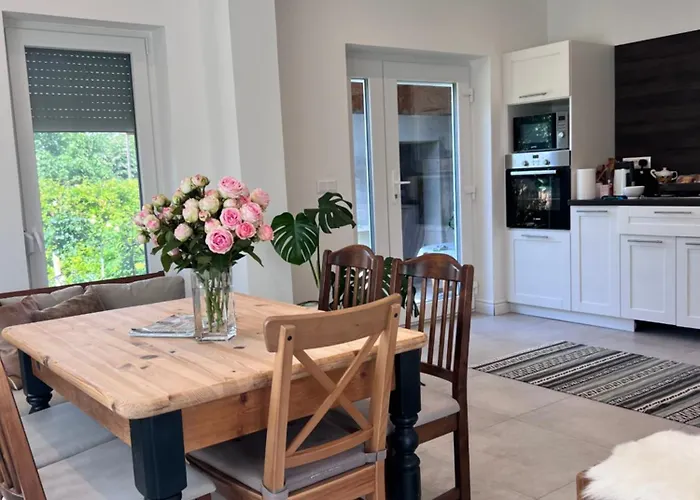 Eva Pihenohaz Tiszafoeldvar בית נופש