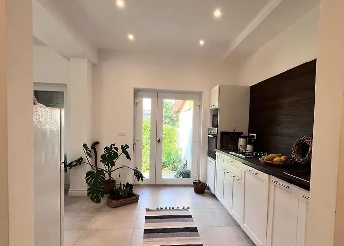 Eva Pihenohaz Tiszafoeldvar בית נופש