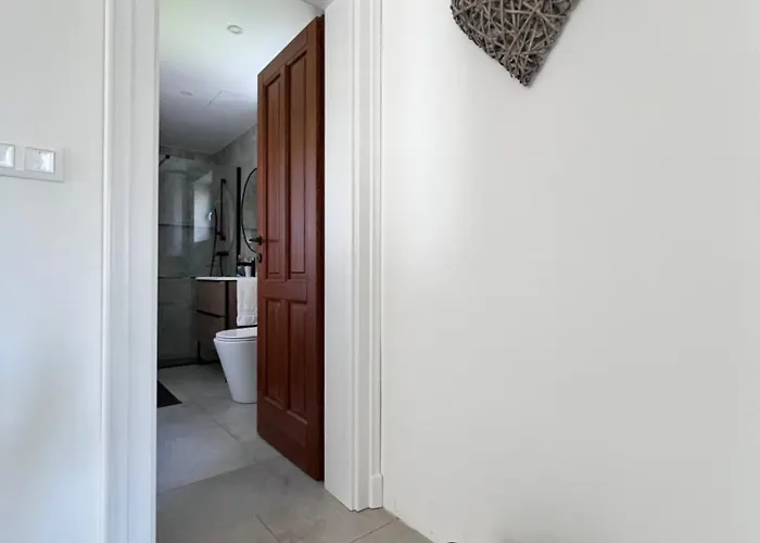 Eva Pihenohaz Tiszafoeldvar בית נופש